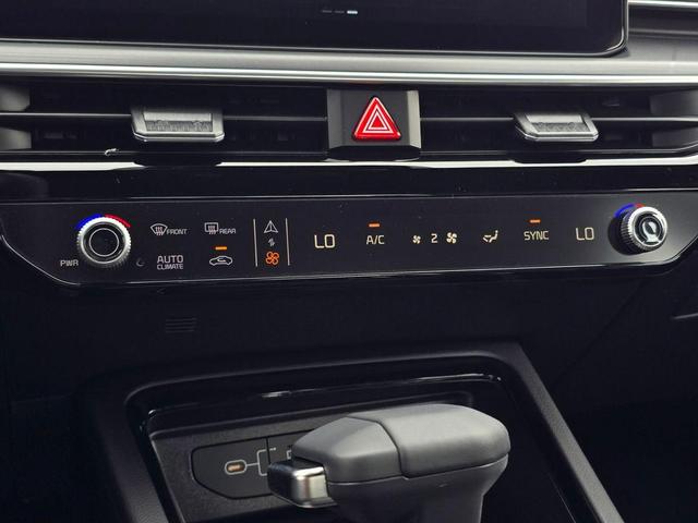 Photo of 2026 CR5 Kia K5