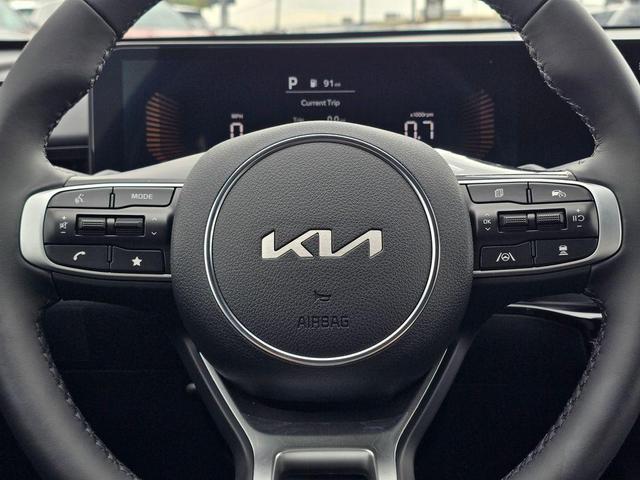 Photo of 2026 CR5 Kia K5