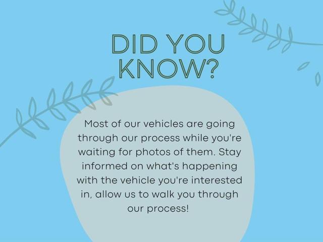Photo of 2019 Bright White Clearcoat Jeep Cherokee