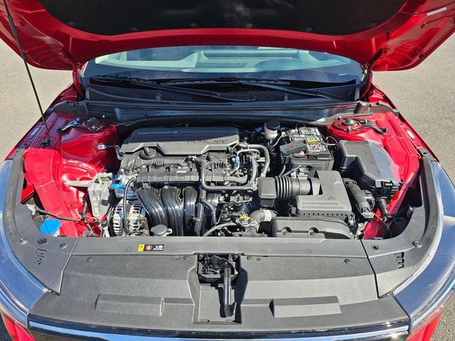 Photo of 2025 Currant Red Kia K4