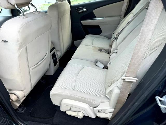 Photo of 2014 Fathom Blue Pearlcoat Dodge Journey