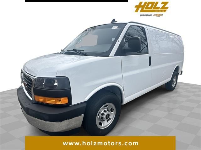 2022 GMC Savana 2500
