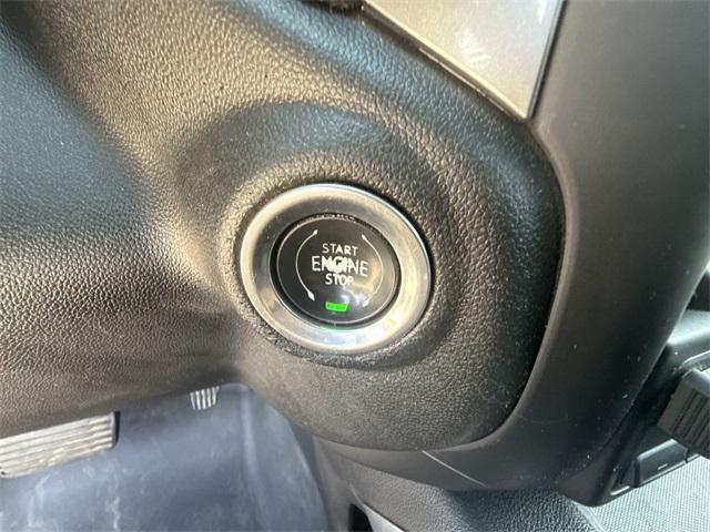 Photo of 2019 Summit White Chevrolet Silverado 1500