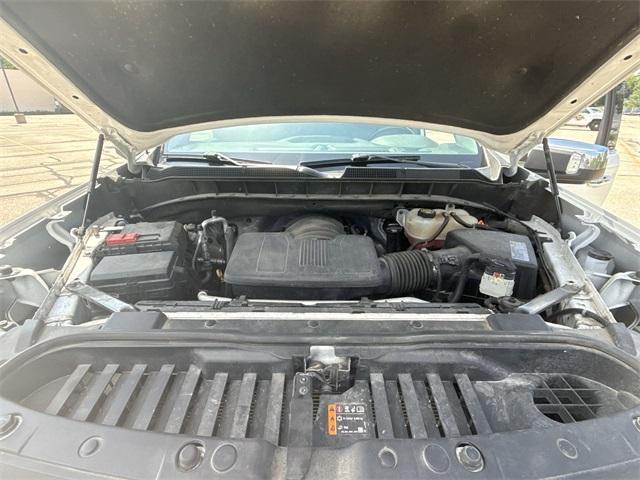 Photo of 2019 Summit White Chevrolet Silverado 1500