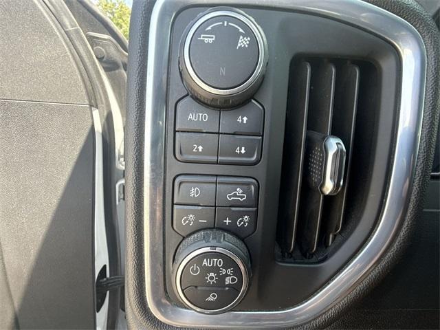 Photo of 2019 Summit White Chevrolet Silverado 1500
