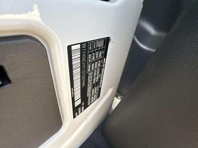 Photo of 2025 White Mercedes-Benz Sprinter 2500