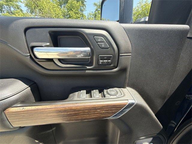 Photo of 2022 Northsky Blue Metallic Chevrolet Silverado 2500