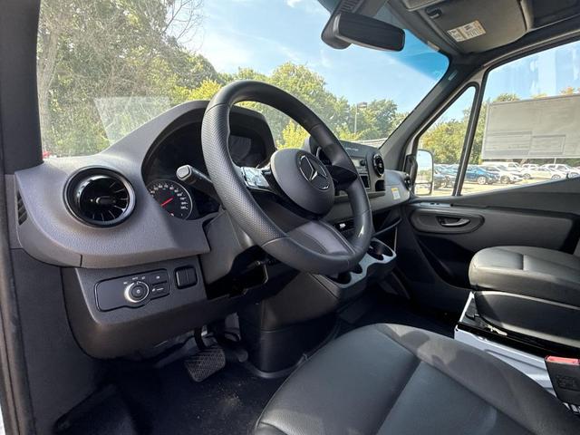 Photo of 2025 White Mercedes-Benz Sprinter 2500