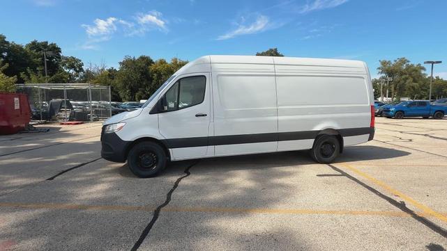 Photo of 2025 White Mercedes-Benz Sprinter 2500