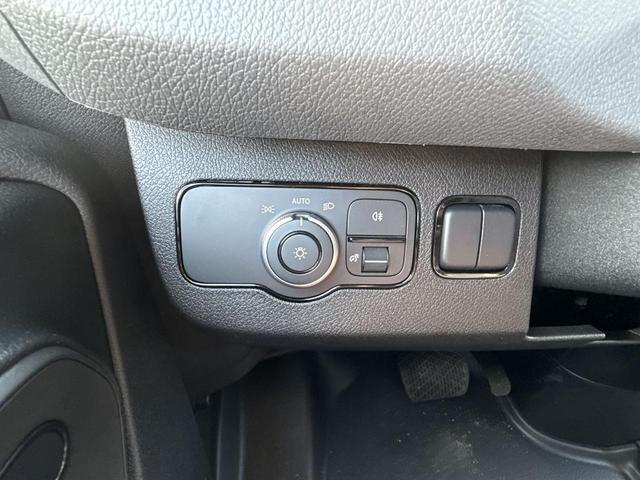 Photo of 2025 White Mercedes-Benz Sprinter 2500