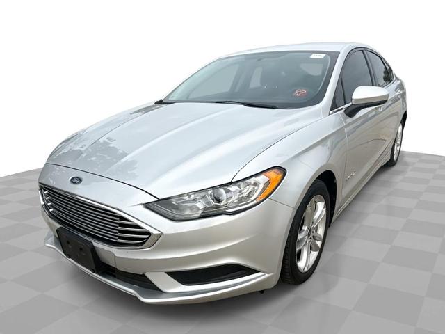 Photo of 2018 Ingot Silver Ford Fusion Hybrid