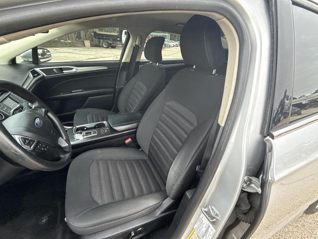 Photo of 2018 Ingot Silver Ford Fusion Hybrid