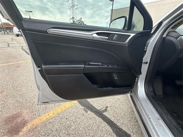 Photo of 2018 Ingot Silver Ford Fusion Hybrid