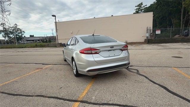 Photo of 2018 Ingot Silver Ford Fusion Hybrid