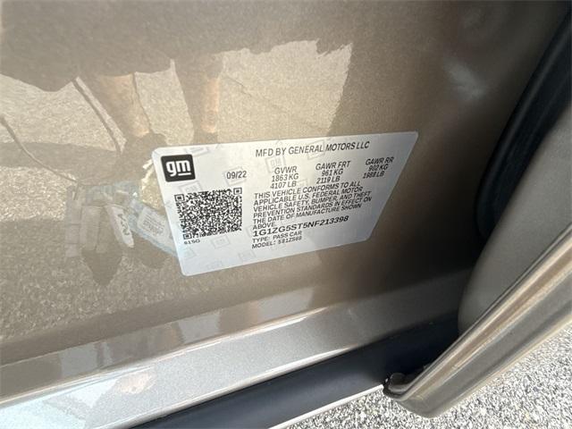 Photo of 2022 Mineral Gray Metallic Chevrolet Malibu
