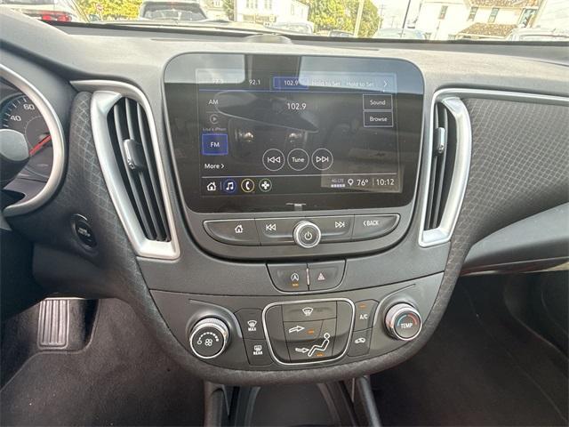 Photo of 2022 Mineral Gray Metallic Chevrolet Malibu