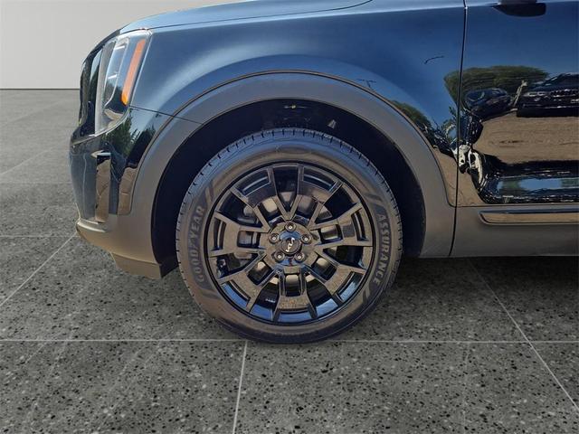 Photo of 2022 Ebony Black Kia Telluride