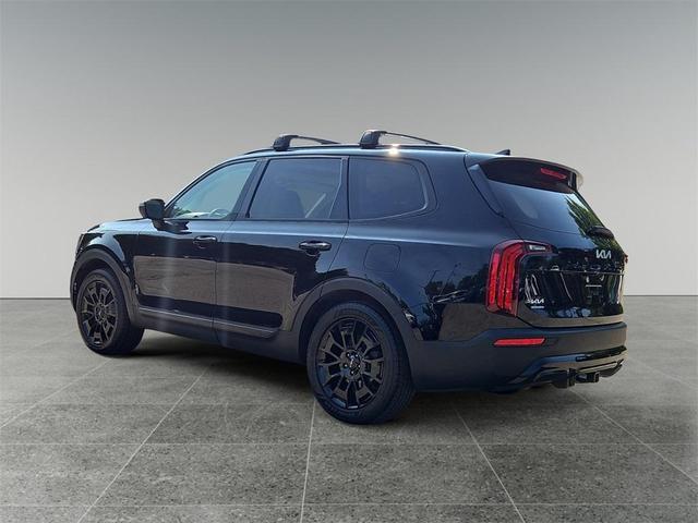 Photo of 2022 Ebony Black Kia Telluride