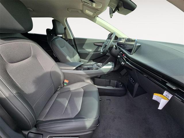 Photo of 2025 Glacier White Pearl Kia EV6