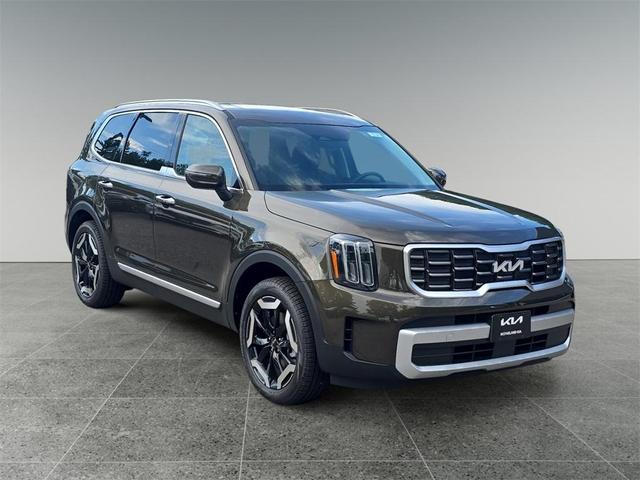 Photo of 2025 Dark Moss Kia Telluride