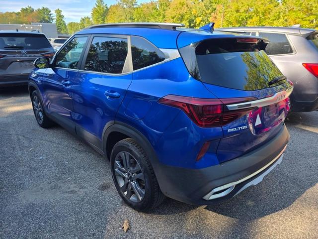 Photo of 2022 Neptune Blue Kia Seltos