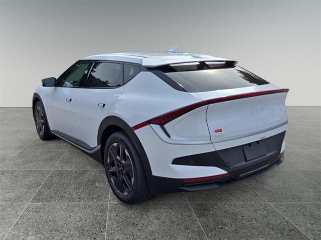 Photo of 2025 Glacier White Pearl Kia EV6