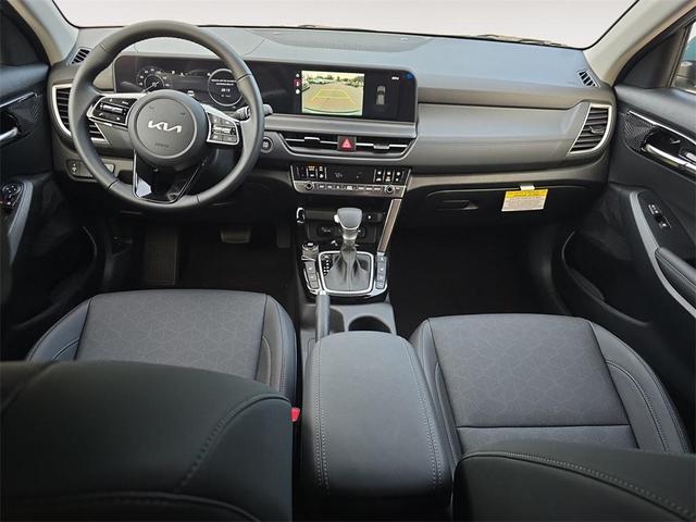 Photo of 2026 Blue Kia Seltos