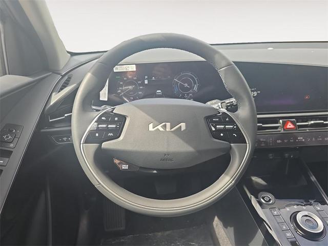 Photo of 2025 Gray Kia Niro EV