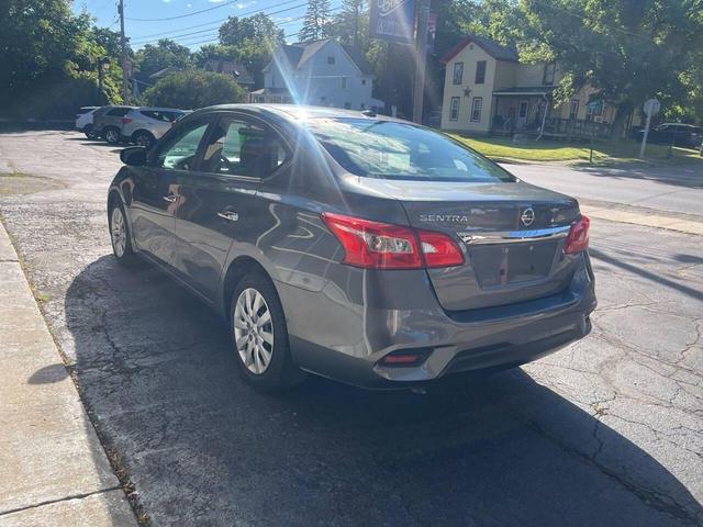 Photo of 2017 Gray Nissan Sentra