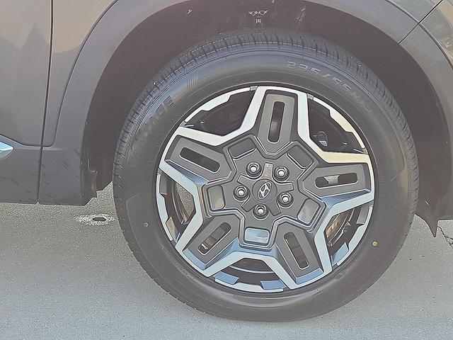 Photo of 2023 Twilight Black Hyundai SANTA FE