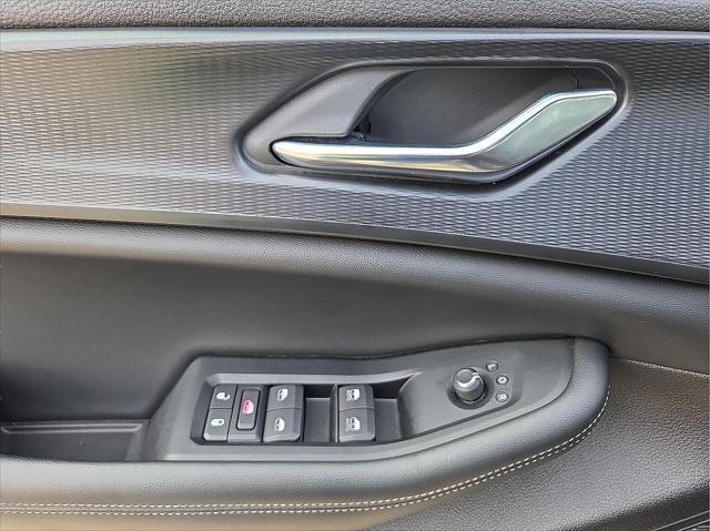 Photo of 2024 Baltic Gray Metallic Clearcoat Jeep Grand Cherokee L