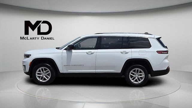 Photo of 2023 Bright White Clearcoat Jeep Grand Cherokee L
