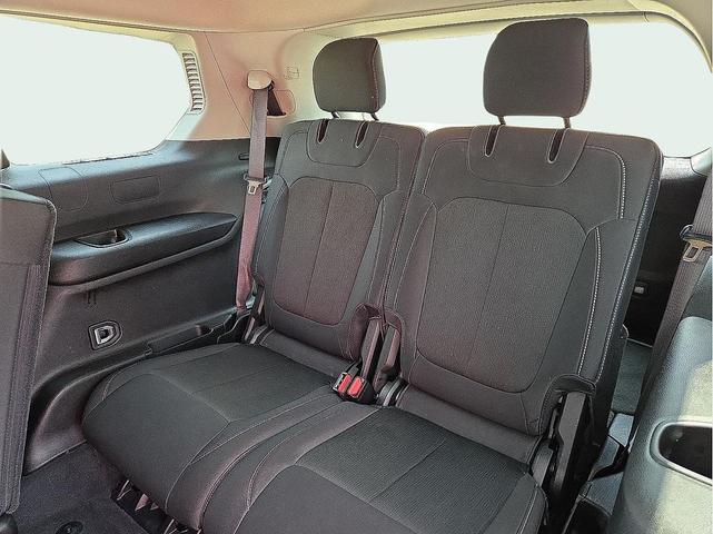 Photo of 2023 Bright White Clearcoat Jeep Grand Cherokee L