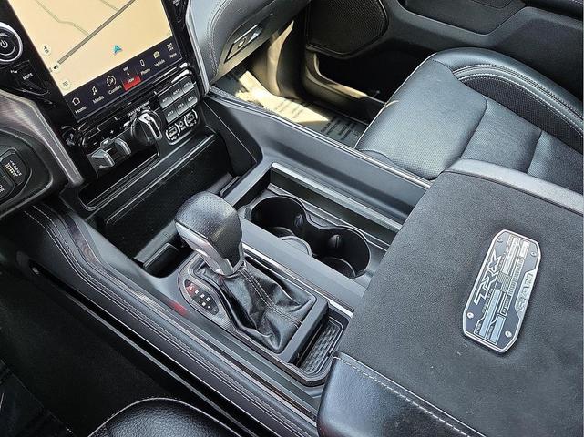 Photo of 2022 Diamond Black Crystal Pearlcoat RAM 1500