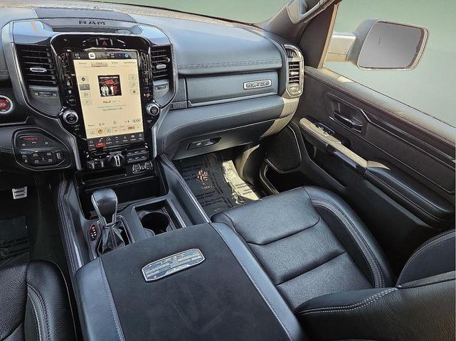 Photo of 2022 Diamond Black Crystal Pearlcoat RAM 1500
