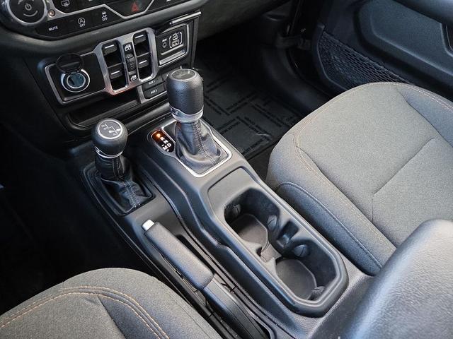 Photo of 2024 Black Clearcoat Jeep Wrangler