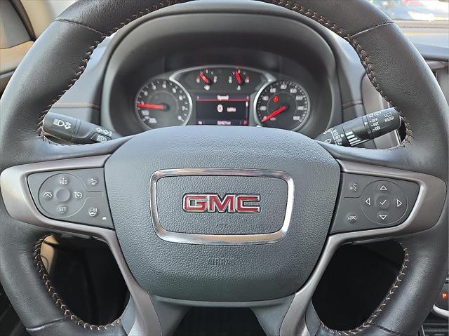 Photo of 2022 Summit White GMC Terrain