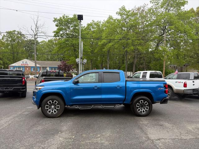 Photo of 2023 Blue Chevrolet Colorado