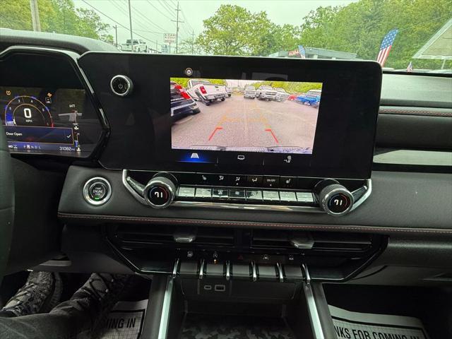 Photo of 2023 Blue Chevrolet Colorado