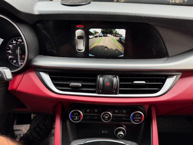 Photo of 2019 White Alfa Romeo Stelvio