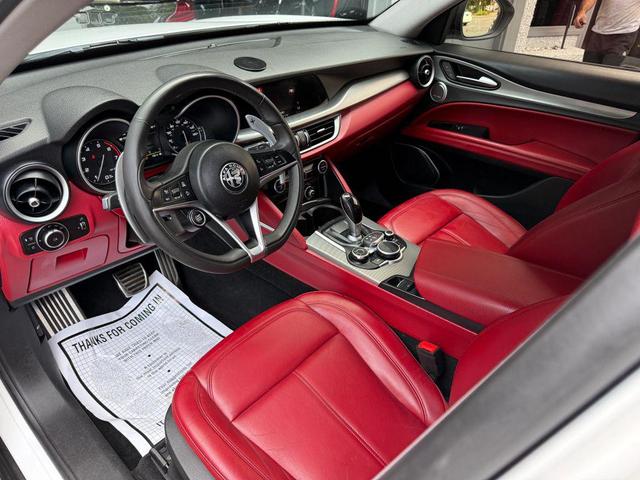 Photo of 2019 White Alfa Romeo Stelvio