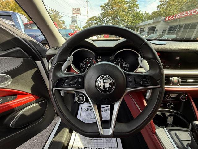 Photo of 2019 White Alfa Romeo Stelvio