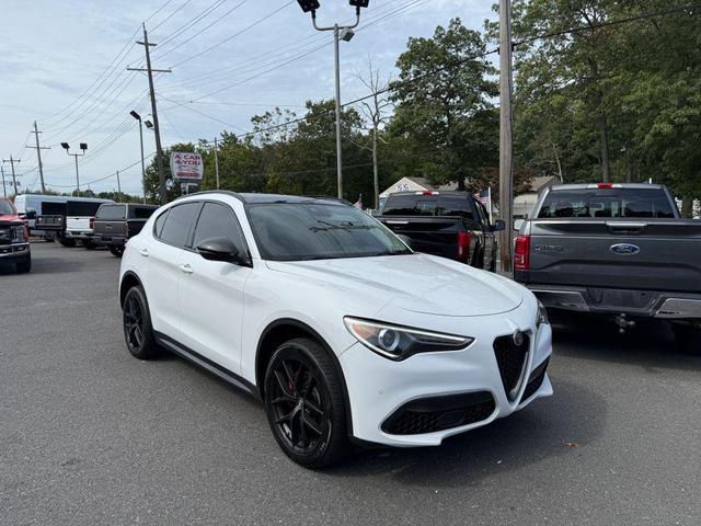Photo of 2019 White Alfa Romeo Stelvio