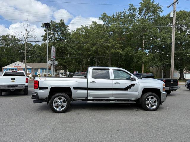 Photo of 2017 Silver Chevrolet Silverado 2500