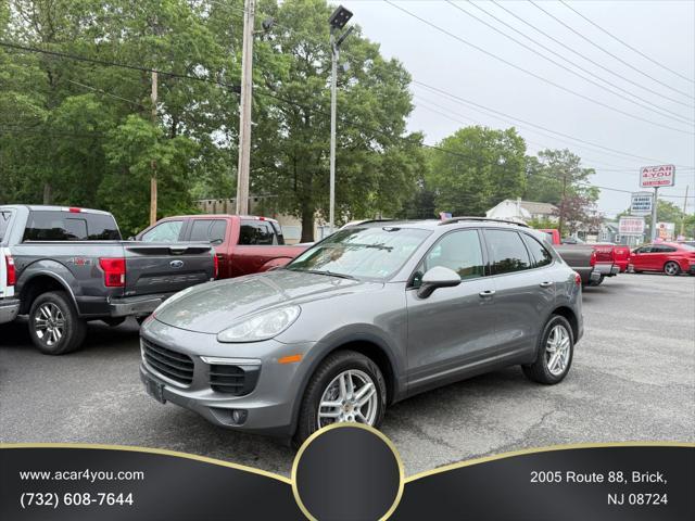 Photo of 2016 Gray Porsche Cayenne