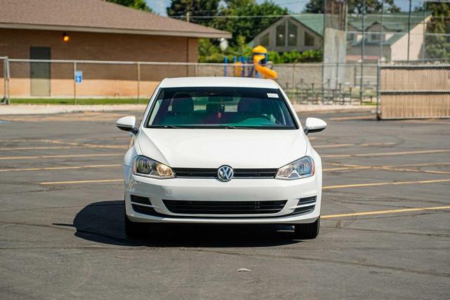 Photo of 2017 Pure White Volkswagen Golf
