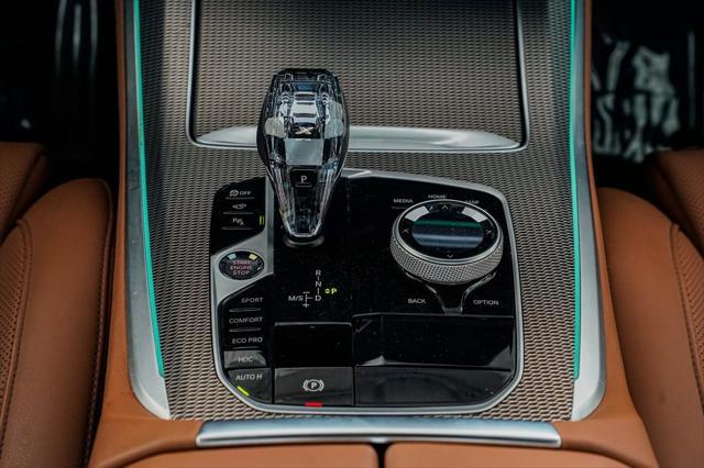 Photo of 2023 Black Sapphire Metallic BMW X5