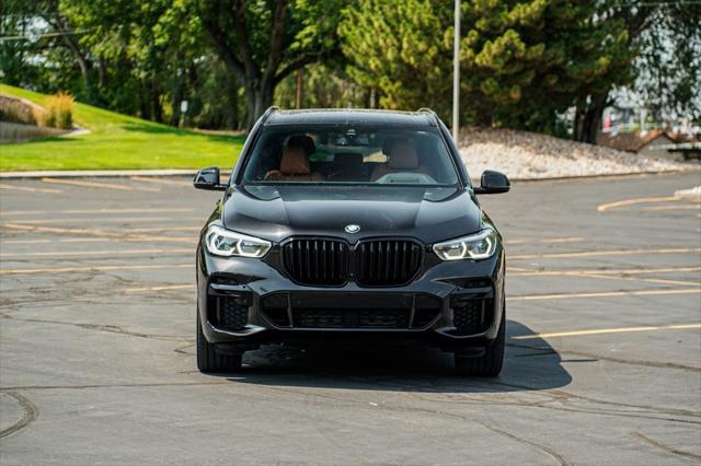 Photo of 2023 Black Sapphire Metallic BMW X5