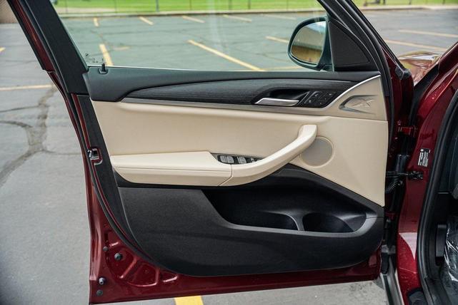 Photo of 2023 Aventurin Red Metallic BMW X3