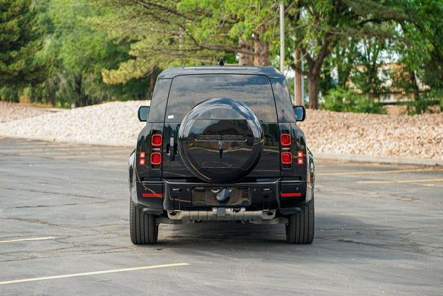 Photo of 2025 Santorini Black Metallic Land Rover Defender